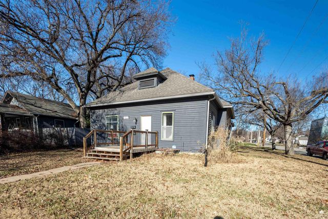 1500 Houston Street, Manhattan, KS 66502