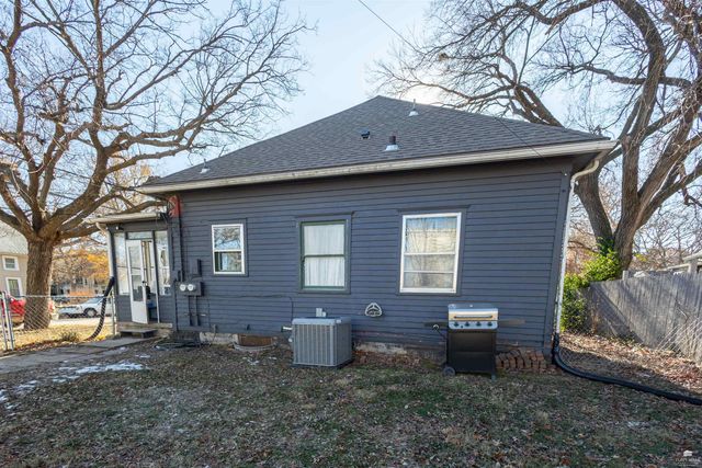 1500 Houston Street, Manhattan, KS 66502