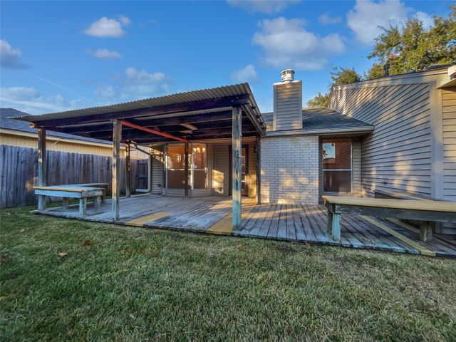 11603 Inwood Drive, Houston, TX 77077