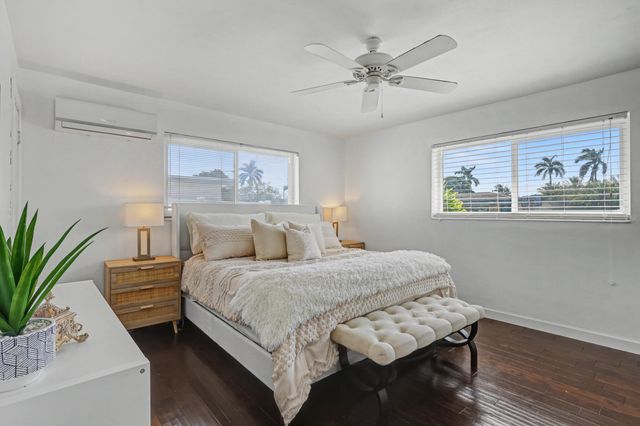 355 NE 23rd Way, Boca Raton, FL 33431