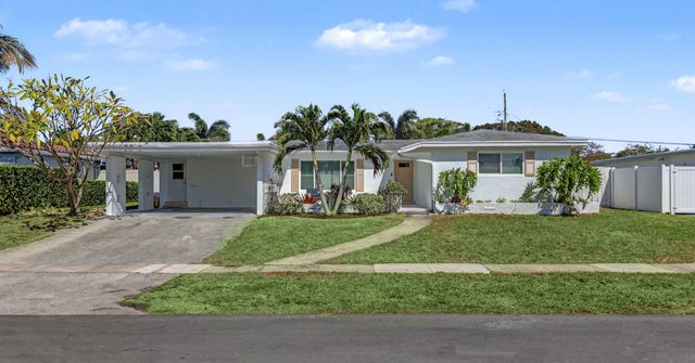 355 NE 23rd Way, Boca Raton, FL 33431