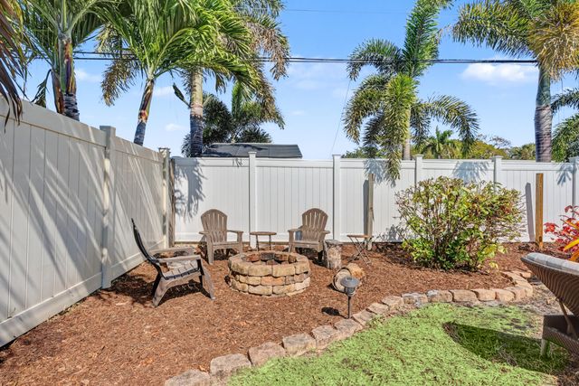 355 NE 23rd Way, Boca Raton, FL 33431