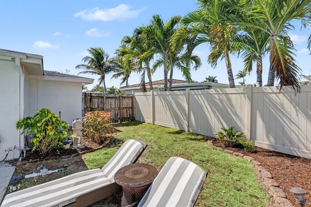 355 NE 23rd Way, Boca Raton, FL 33431