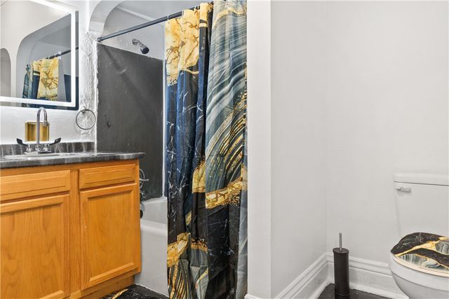 300 Locust Ave, Clairton, PA 15025