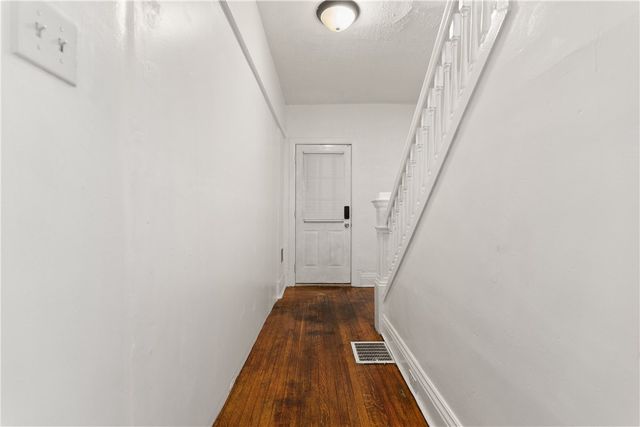 300 Locust Ave, Clairton, PA 15025