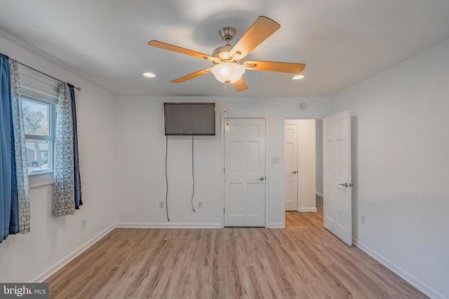 1032 EAST AVE, Penllyn, PA 19422