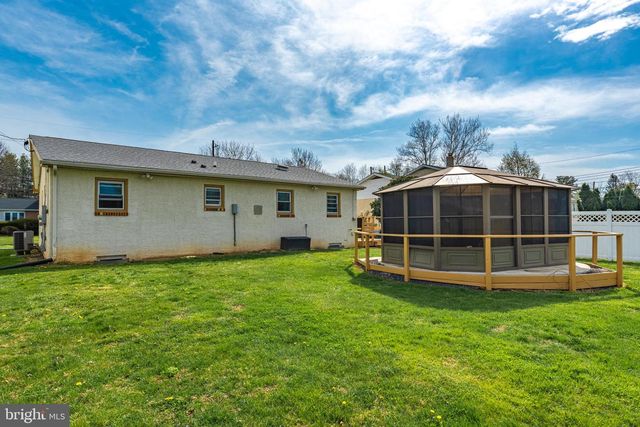 1032 EAST AVE, Penllyn, PA 19422