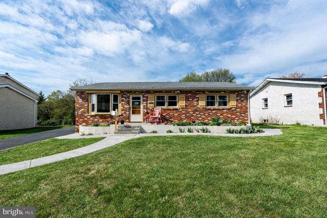 1032 EAST AVE, Penllyn, PA 19422