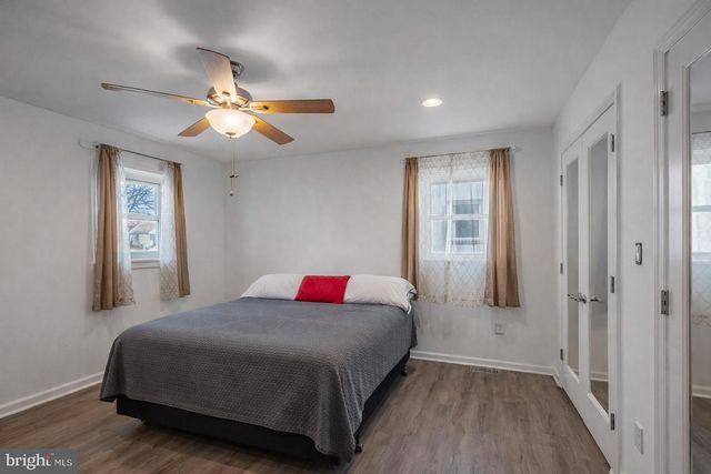 1032 EAST AVE, Penllyn, PA 19422