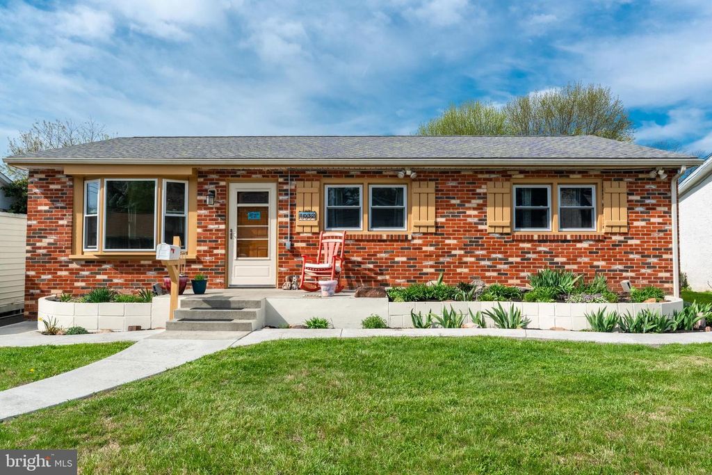 1032 EAST AVE, Penllyn, PA 19422