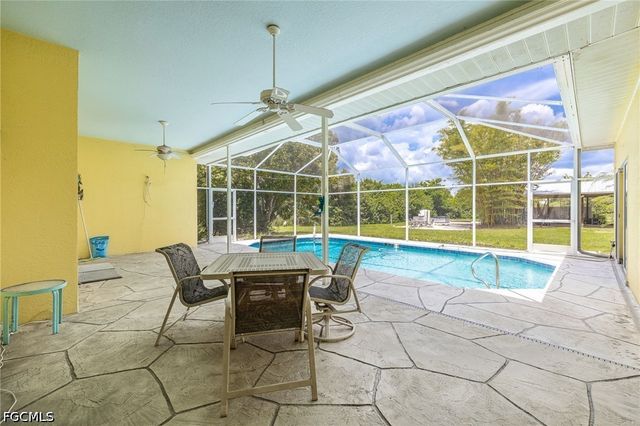 4925 Skates CIR, Fort Myers, FL 33905
