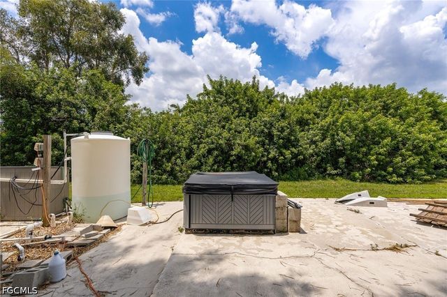 4925 Skates CIR, Fort Myers, FL 33905