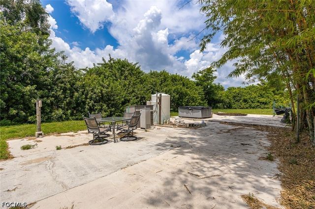 4925 Skates CIR, Fort Myers, FL 33905