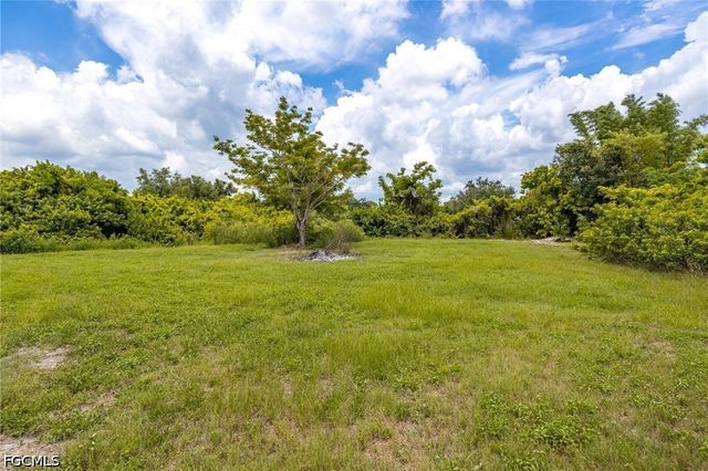 4925 Skates CIR, Fort Myers, FL 33905