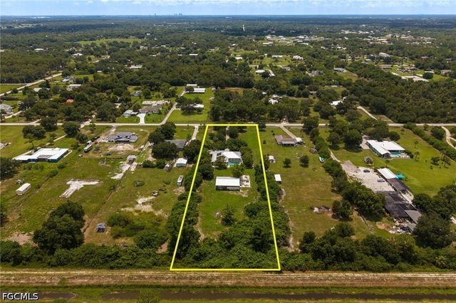 4925 Skates CIR, Fort Myers, FL 33905