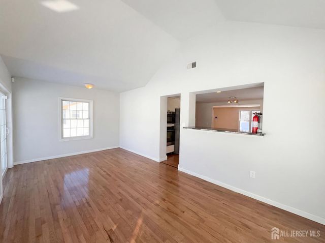 1760 Cedarwood Drive, Piscataway, NJ 08854