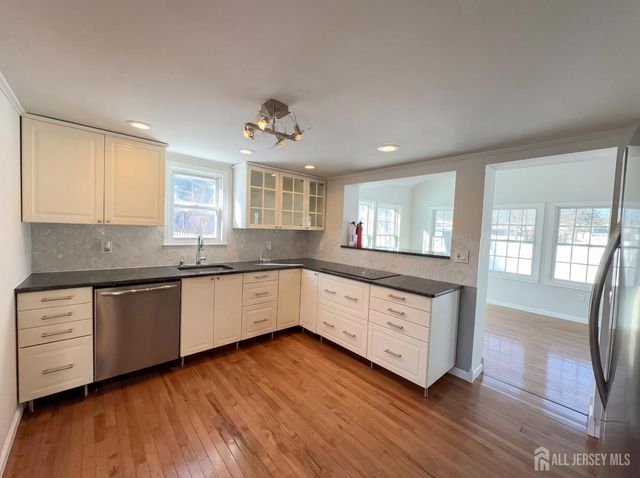 1760 Cedarwood Drive, Piscataway, NJ 08854