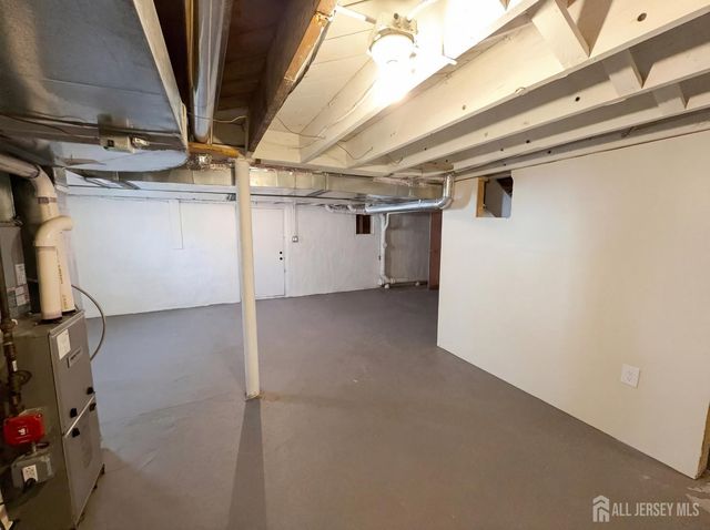 1760 Cedarwood Drive, Piscataway, NJ 08854