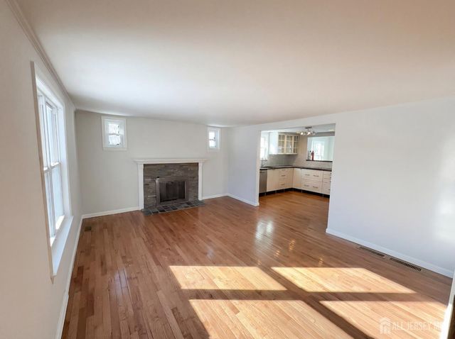 1760 Cedarwood Drive, Piscataway, NJ 08854