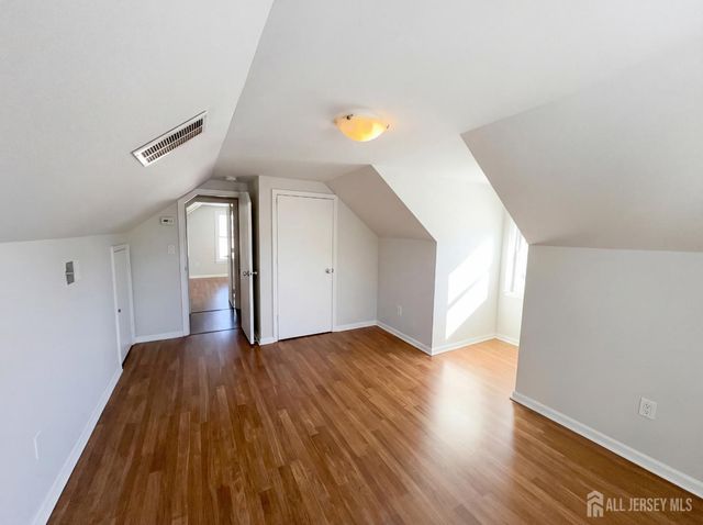 1760 Cedarwood Drive, Piscataway, NJ 08854