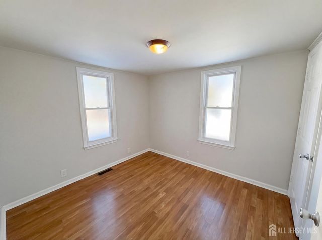 1760 Cedarwood Drive, Piscataway, NJ 08854