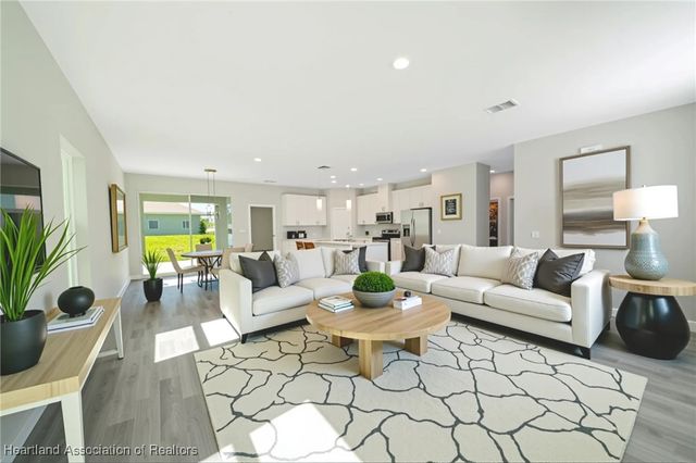 6137 Monegro Street, Sebring, FL 33872