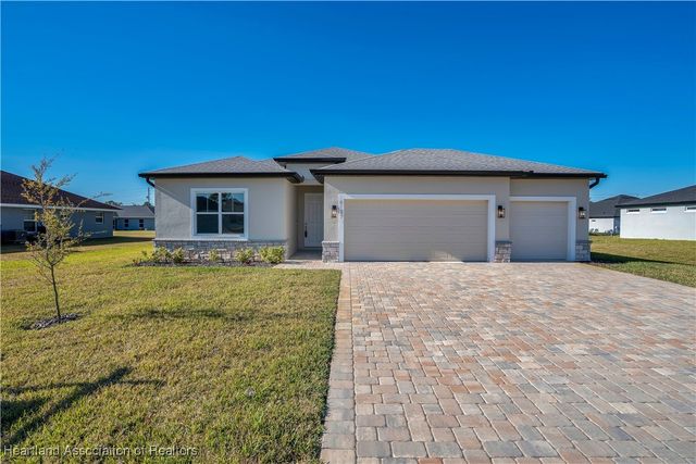 6137 Monegro Street, Sebring, FL 33872