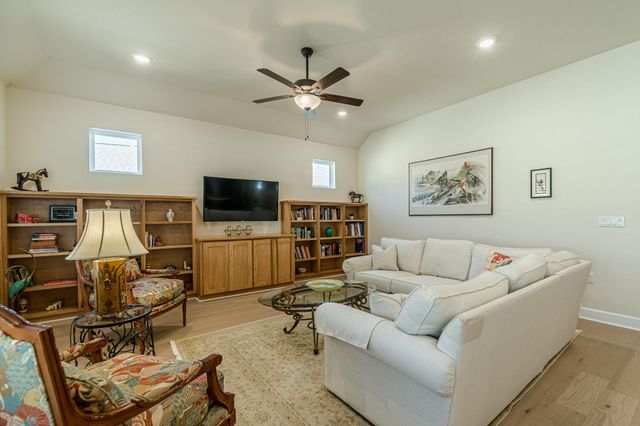 136 Calming Agave WAY, San Marcos, TX 78666