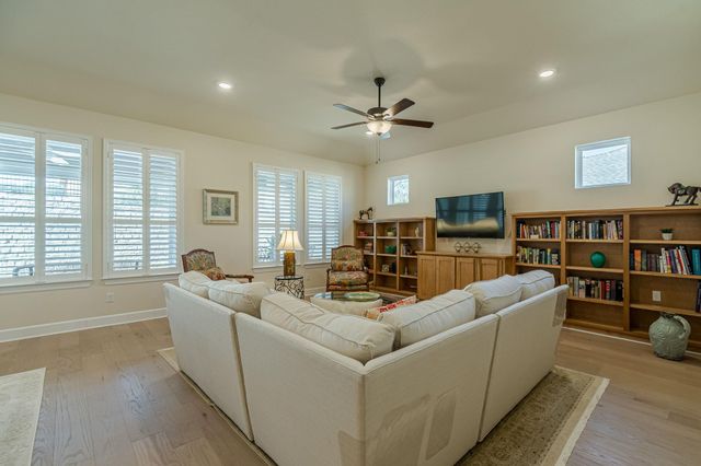 136 Calming Agave WAY, San Marcos, TX 78666