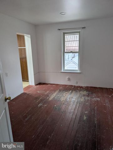 33 WESTSIDE AVE, Hagerstown, MD 21740