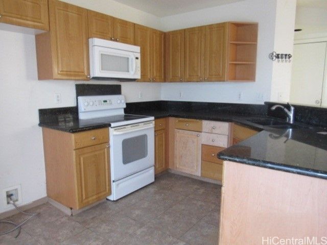 91-460 Makalea Street 109, Ewa Beach, HI 96706