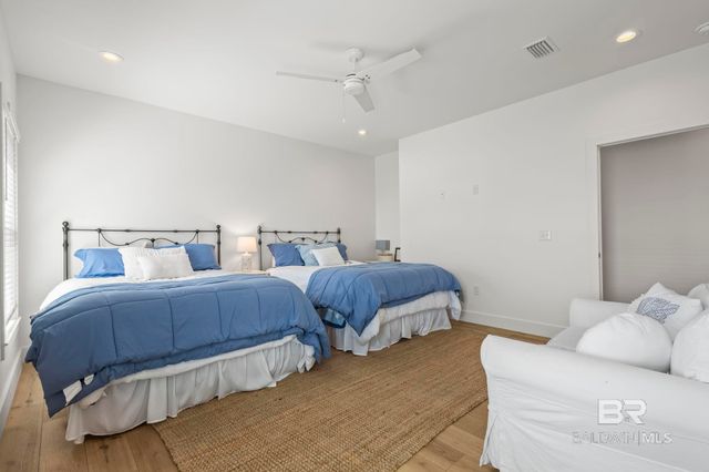 5665 Armadillo Avenue, Orange Beach, AL 36561