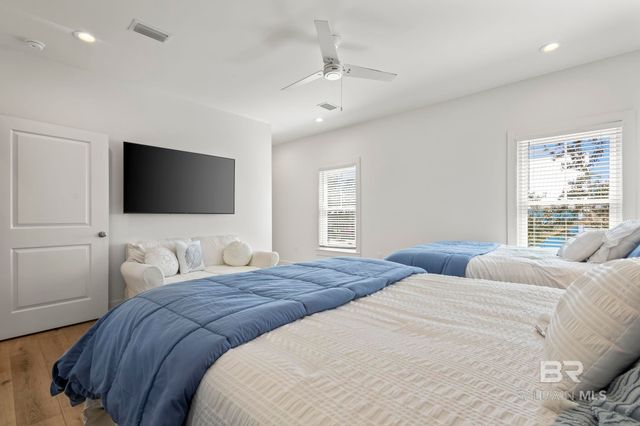 5665 Armadillo Avenue, Orange Beach, AL 36561