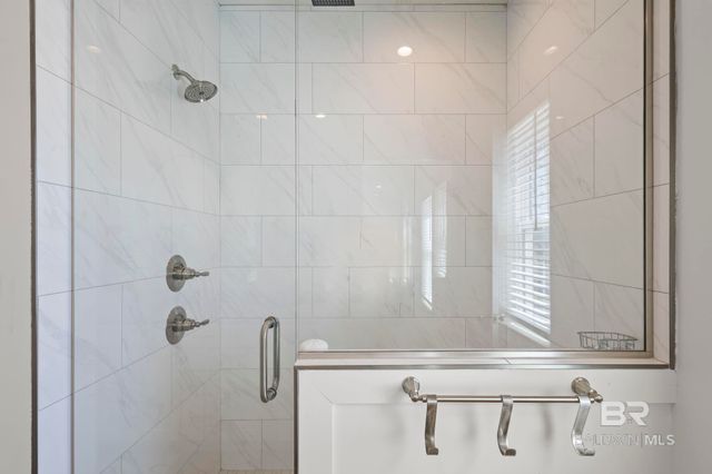 5665 Armadillo Avenue, Orange Beach, AL 36561