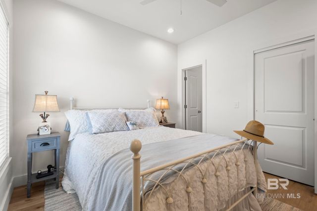 5665 Armadillo Avenue, Orange Beach, AL 36561