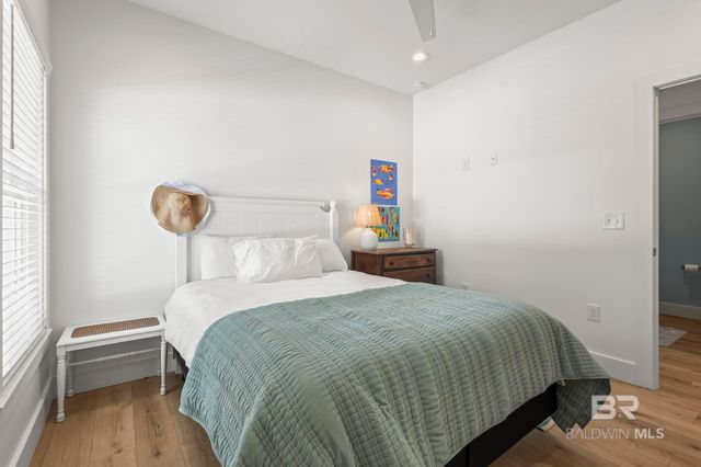 5665 Armadillo Avenue, Orange Beach, AL 36561