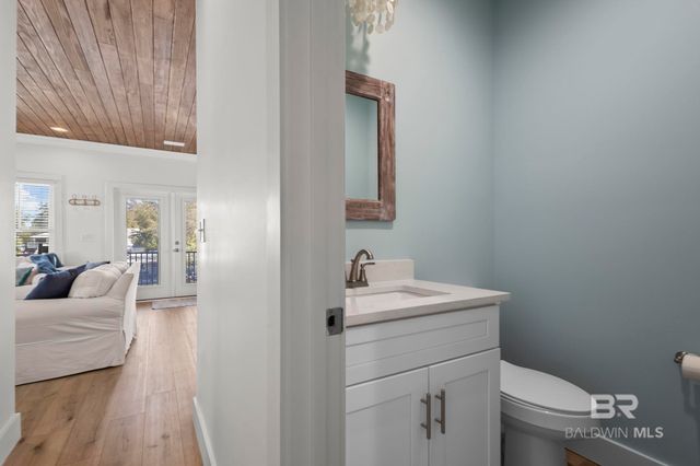 5665 Armadillo Avenue, Orange Beach, AL 36561