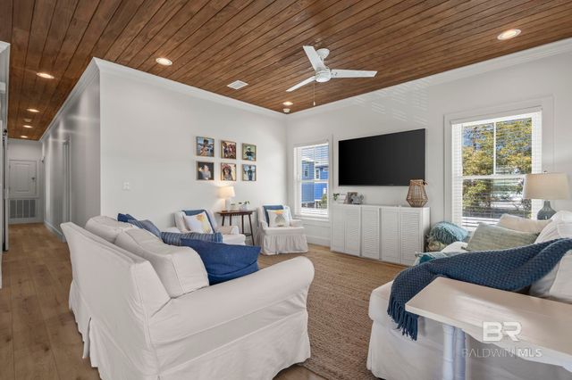 5665 Armadillo Avenue, Orange Beach, AL 36561