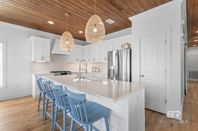 5665 Armadillo Avenue, Orange Beach, AL 36561