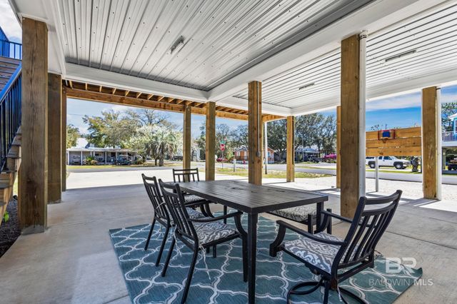 5665 Armadillo Avenue, Orange Beach, AL 36561