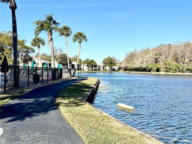 1354 SHADY PINE WAY E2, Tarpon Springs, FL 34688