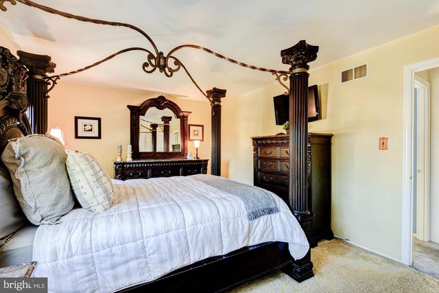 3 DOVER CT, Bear, DE 19701