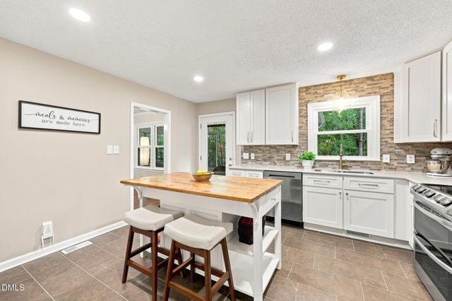 1206 Wishaw Court, Cary, NC 27511