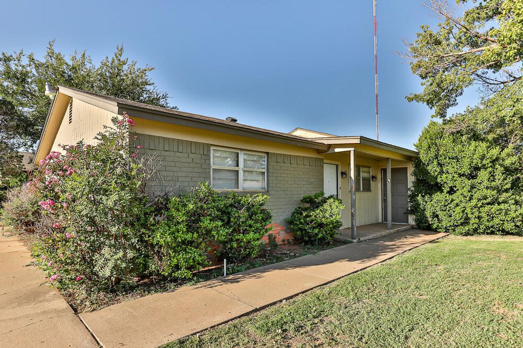 7402 Avenue W, Lubbock, TX 79423