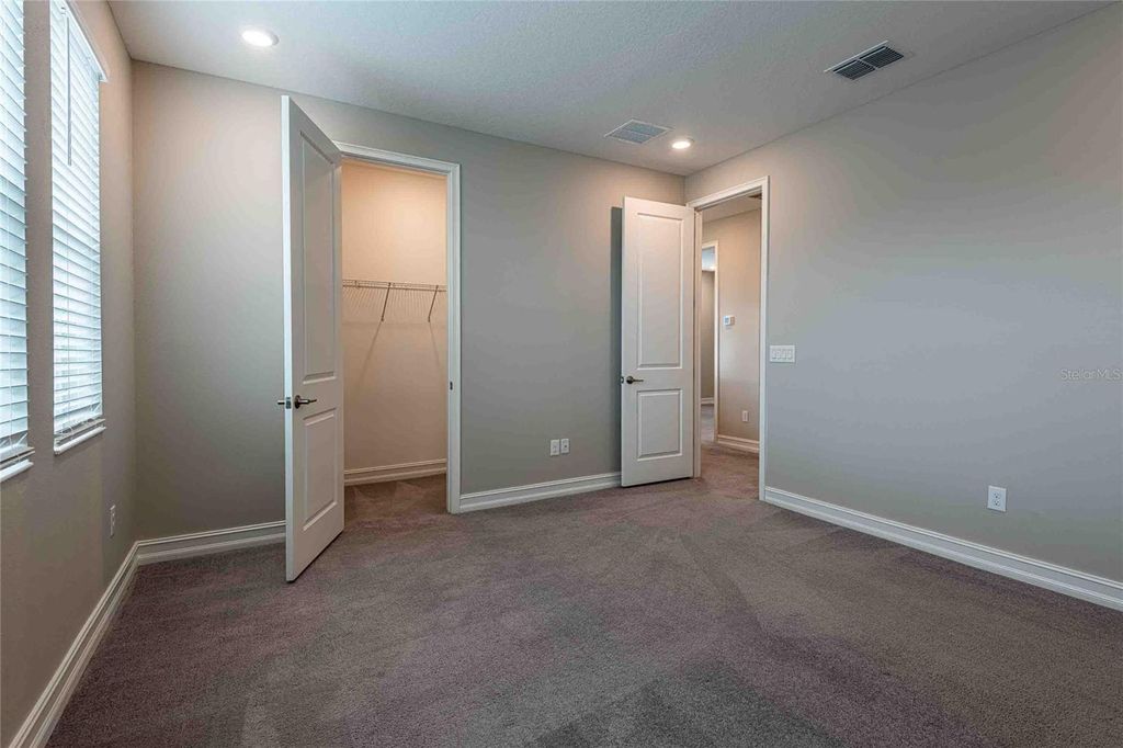 Image 38 of property listing at 4655 ALMADA LANE, Wesley Chapel, FL 33543