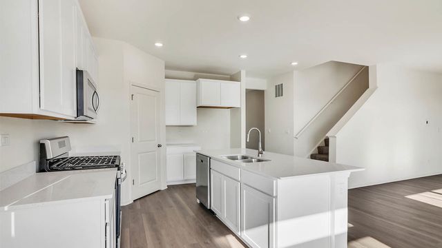 6253 Leinster Lane, Tinley Park, IL 60477