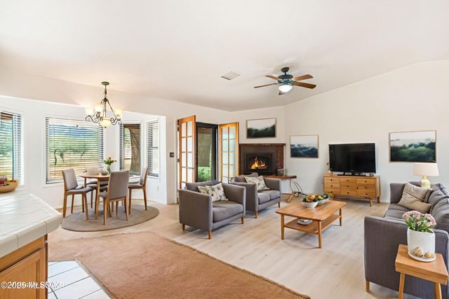 6620 S Moson Road, Hereford, AZ 85615