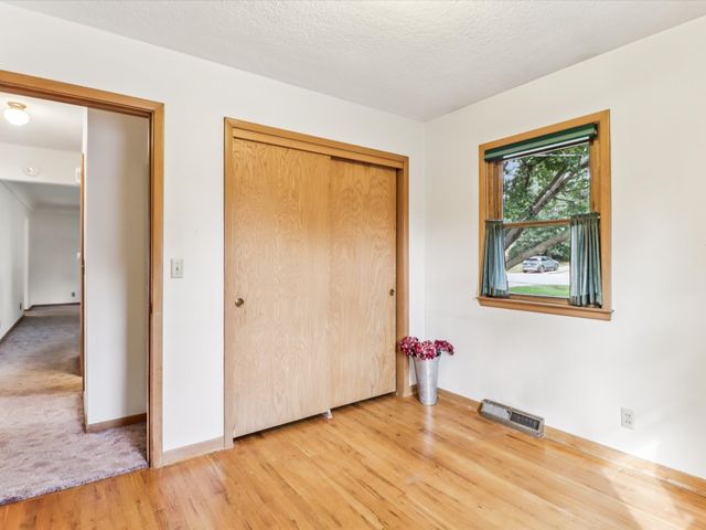 7670 NW 16th Street, Ankeny, IA 50023