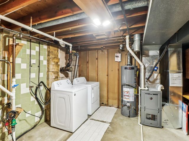 7670 NW 16th Street, Ankeny, IA 50023