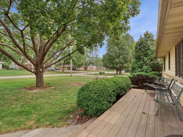 7670 NW 16th Street, Ankeny, IA 50023